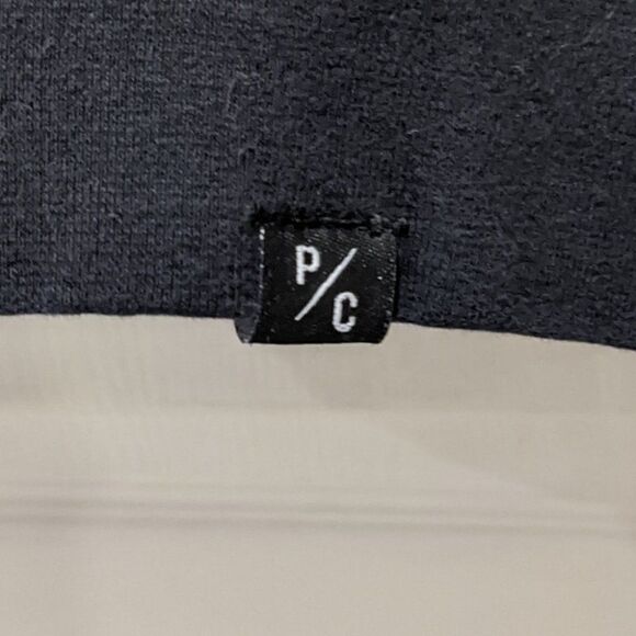 PEACE Collective | Home is Canada Crewneck - Picture 7 of 9